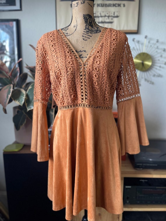 1960s 1970s vintage inspired tan crochet suede mo… - image 4