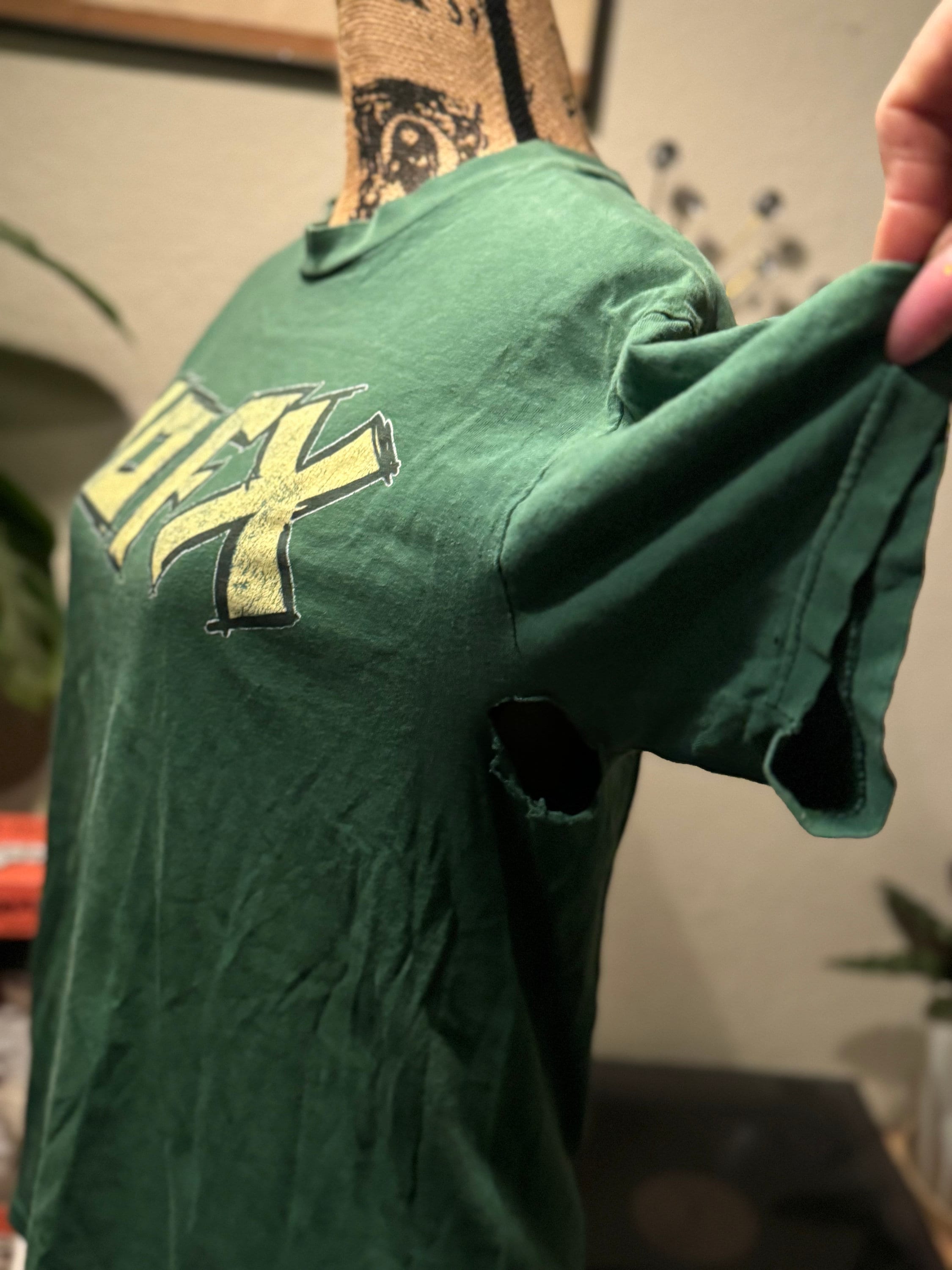 Vintage 00's Punk Memorabilia NOFX Band T-shirt Pump up the Valuum