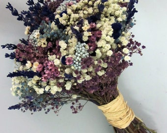 Wedding bouquets with lavender.