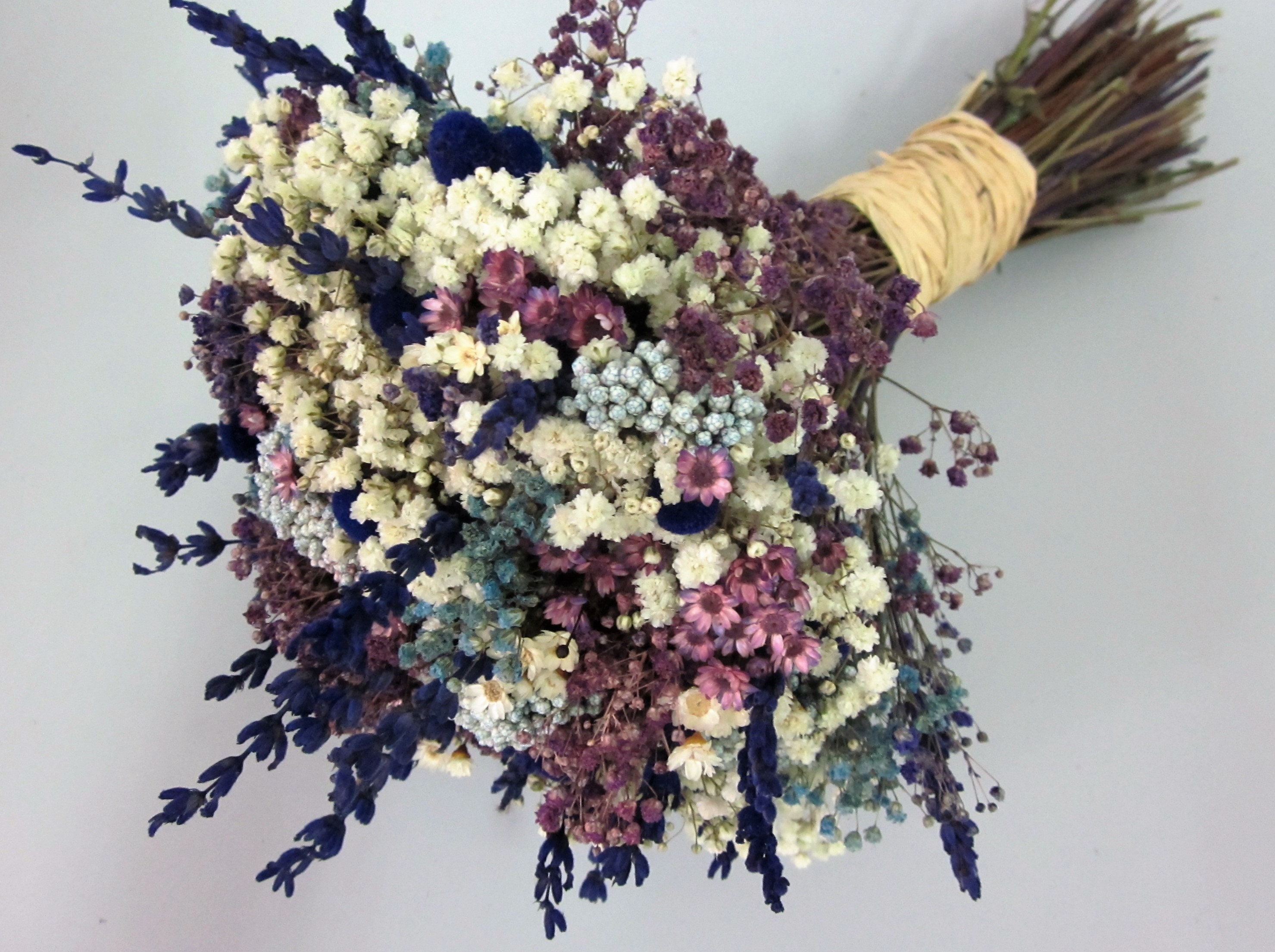 Ramo de novia blanco, azul y morado. - Etsy México, image size:2958x2209