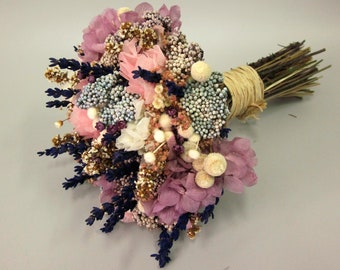 Wedding bouquets with lavender.