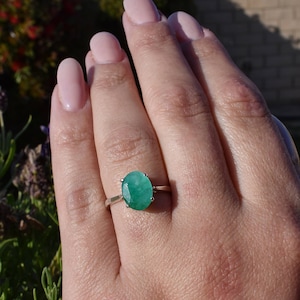 Emerald Solitaire Ring, Genuine Emerald Ring, Authentic Emerald Ring, Green Gemstone Ring, Oval Solitaire Ring, Precious Stone Ring