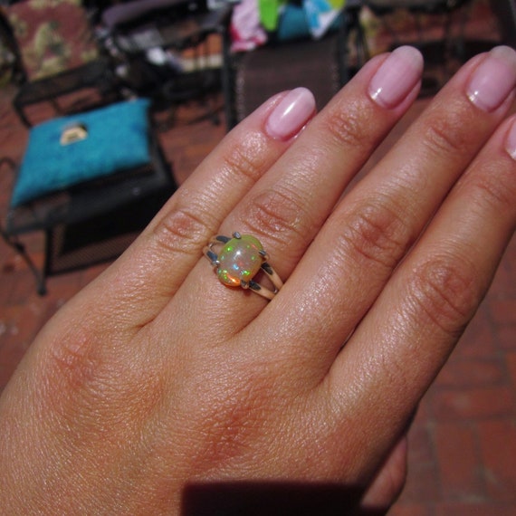 Precious opal ring deals