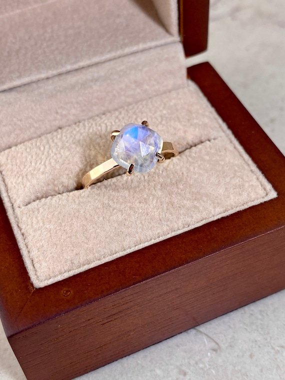 Rainbow Moonstone Solitaire Ring: 14k Yellow Gold Fill, Size 7
