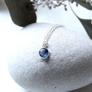 Delicate 925 silver chain with blue quartz pendant 7 mm round MAGIC BLUE love loyalty dark blue maritime beach ocean London blue boho travel fine