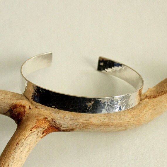 925 Silver Hammered Bangle - 10mm 925 Silver Hammered Bangle - 10mm