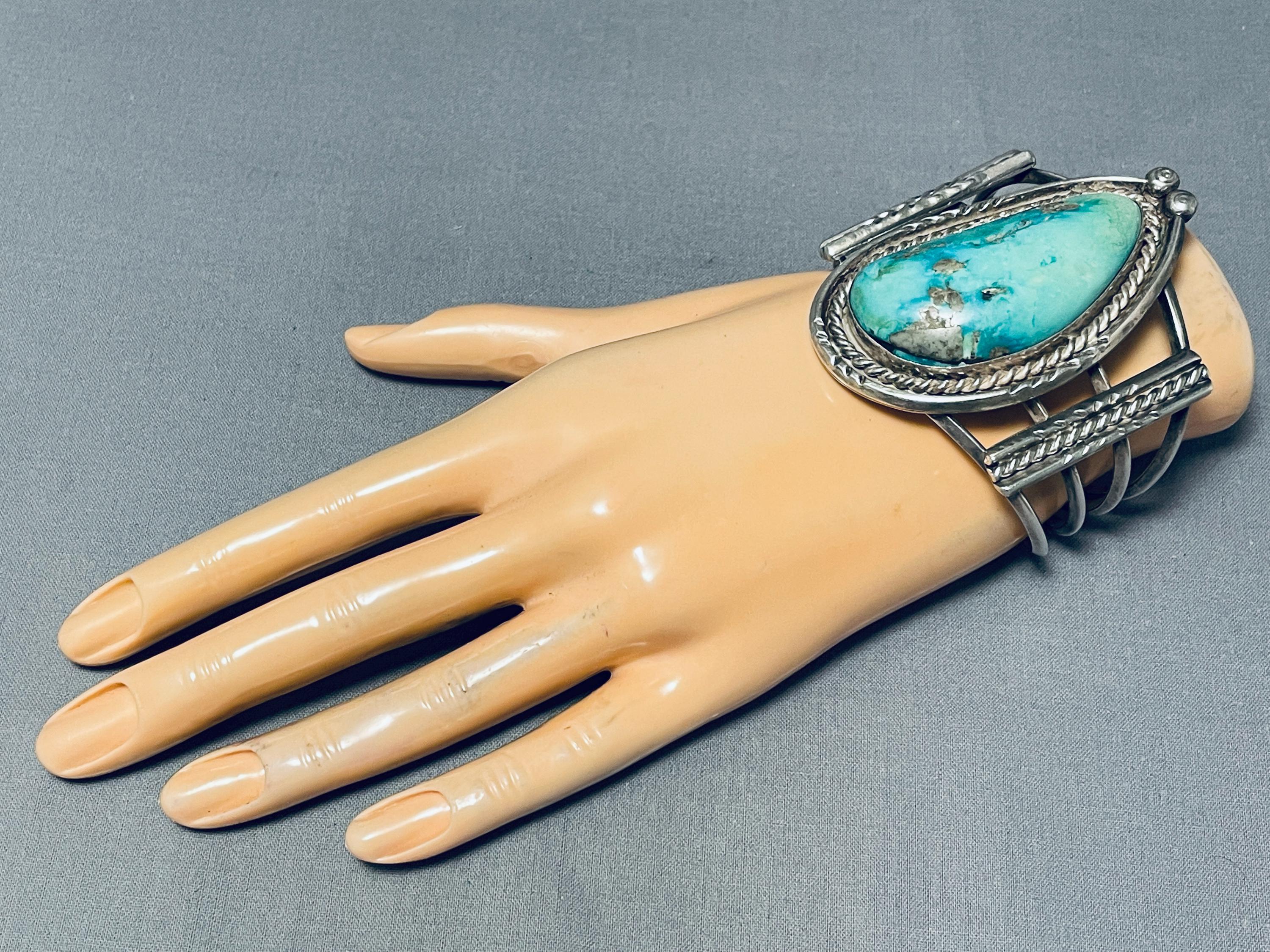 アクセサリー Vintage Navajo Turquoise Silver Bracelet Vintage Navajo sterling silver turquoise bracelet, 28 grams