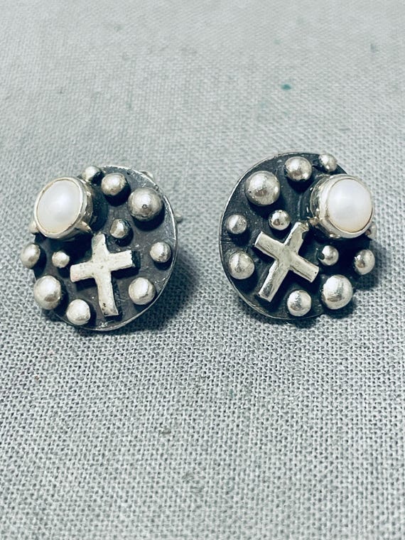 Amazing Native American Navajo Mother Of Pearl Sterling Silver Earrings Signed Amazing Native American Navajo Mother Of Pearl Sterling Silver Earrings Signed