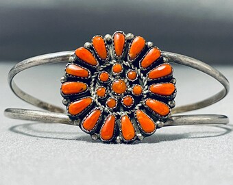 Vintage \"Zuni\" silver × coral bangle f9379cda-7cc2-53df-87ad-