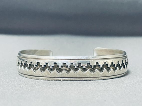 Very Important Vintage Native American Navajo Thomas Singer Turquoise Sterling Silver Bracelet Very Important Vintage Native American Navajo Thomas Singer Turquoise Sterling Silver Bracelet