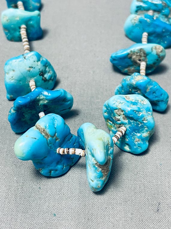 Traditional 93 Grams Vintage Native American Navajo Old Kingman Turquoise Heishi Necklace Traditional 93 Grams Vintage Native American Navajo Old Kingman Turquoise Heishi Necklace