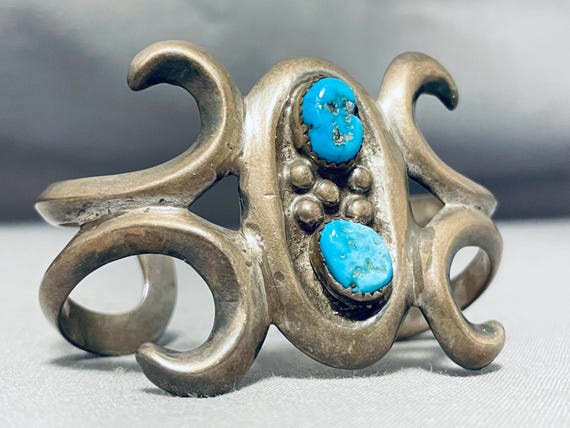 Rose Thorn Vintage Native American Navajo Turquoise Sterling Silver Bracelet Rose Thorn Vintage Native American Navajo Turquoise Sterling Silver Bracelet
