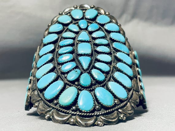 Museum Vintage Native American Navajo Repoussed Sterling Silver Royston Turquoise Bracelet Museum Vintage Native American Navajo Repoussed Sterling Silver Royston Turquoise Bracelet