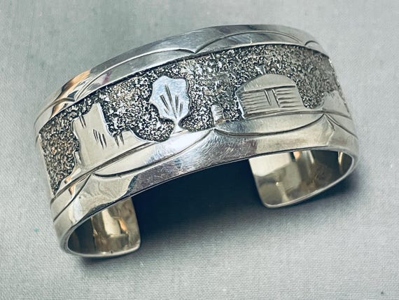 Fascinating Navajo Sterling Silver Bracelet Button Native American Fascinating Navajo Sterling Silver Bracelet Button Native American