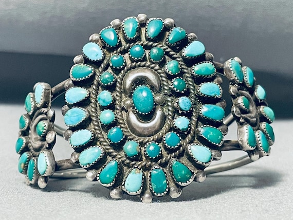 Important Museum Vintage Native American Navajo Turquoise Cluster Sterling Silver Bracelet Important Museum Vintage Native American Navajo Turquoise Cluster Sterling Silver Bracelet
