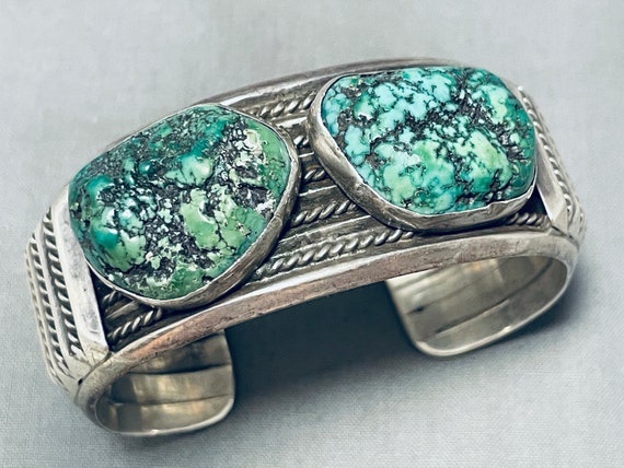Incomparable Vintage Native American Navajo Green Seafoam Turquoise Sterling Silver Bracelet Incomparable Vintage Native American Navajo Green Seafoam Turquoise Sterling Silver Bracelet