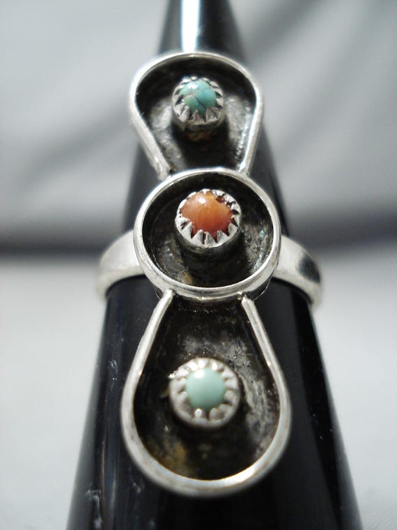 Wonderful Vintage Native American Navajo Coral Sterling Silver Ring Old Wonderful Vintage Native American Navajo Coral Sterling Silver Ring Old