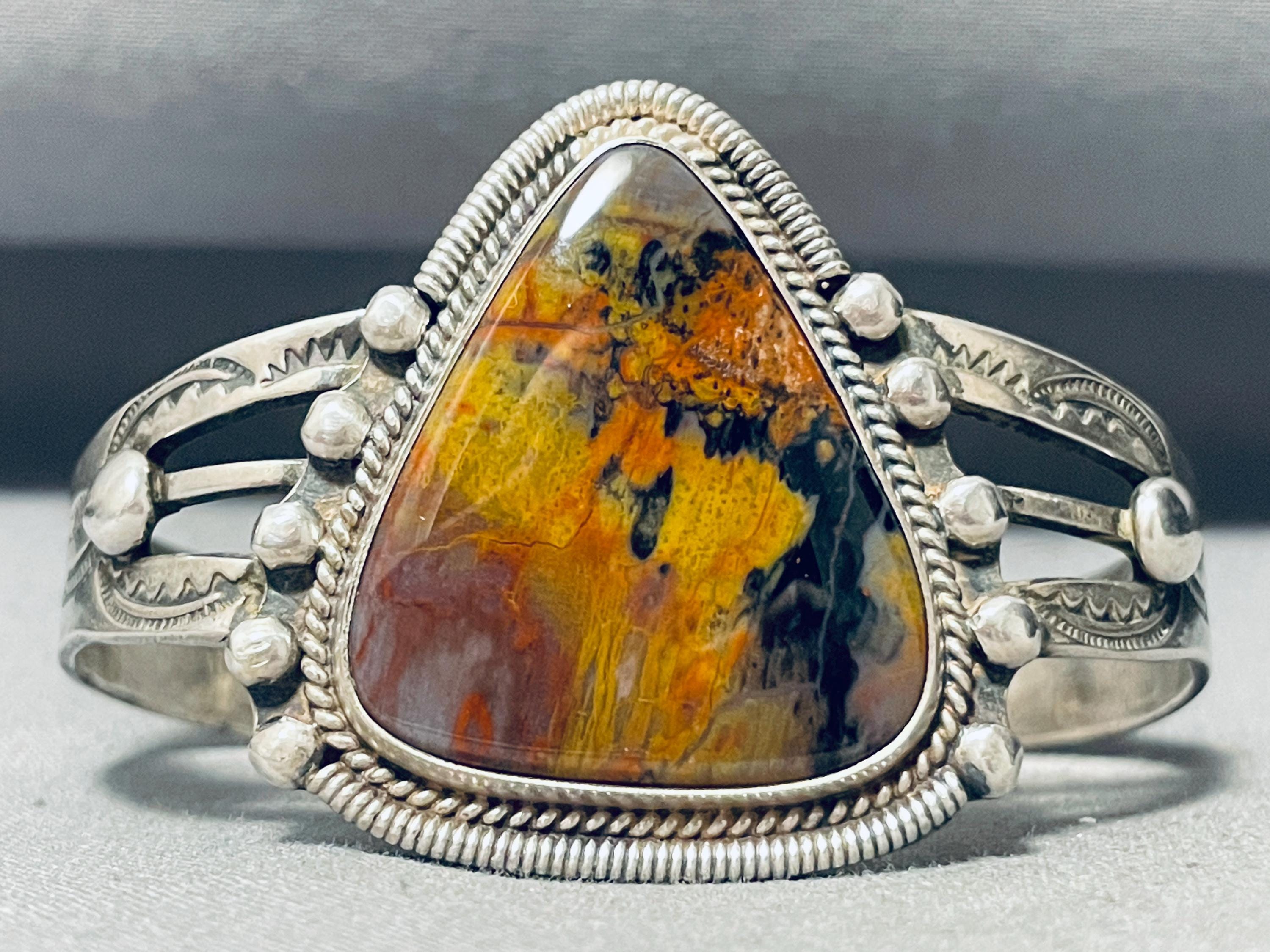 Tan Soil Agate Vintage Native American Navajo Sterling Silver Bracelet Cuff Tan Soil Agate Vintage Native American Navajo Sterling Silver Bracelet Cuff