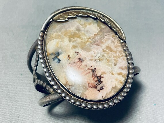 Swirling Sterling Silver Love Vintage Native American Navajo Pearl Sterling Silver Ring Old Swirling Sterling Silver Love Vintage Native American Navajo Pearl Sterling Silver Ring Old