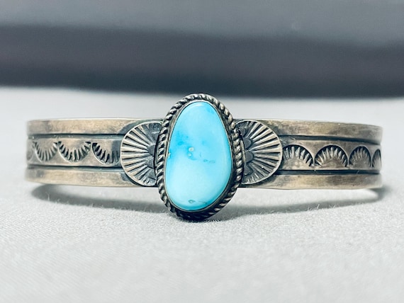Extraordinary Vintage Native American Navajo Royston Turquoise Sterling Silver Bracelet Extraordinary Vintage Native American Navajo Royston Turquoise Sterling Silver Bracelet