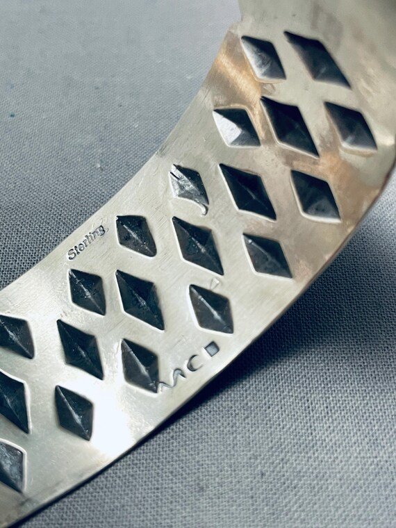 Enticing Detailed Native American Navajo Sterling Silver Bracelet Enticing Detailed Native American Navajo Sterling Silver Bracelet