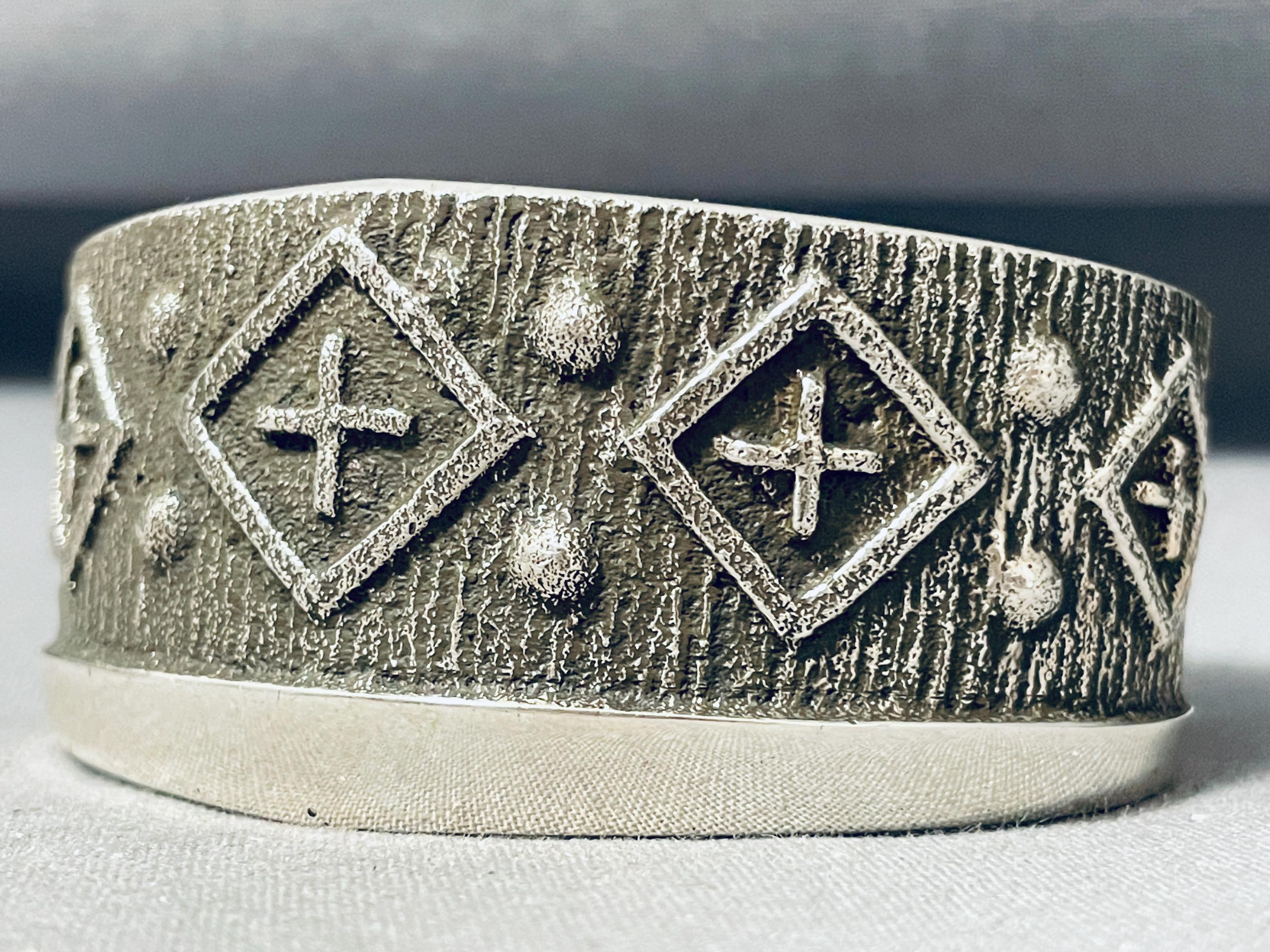 Dramatic Native American Navajo 4 Directions Symbolic Sterling Silver Cross Bracelet Dramatic Native American Navajo 4 Directions Symbolic Sterling Silver Cross Bracelet