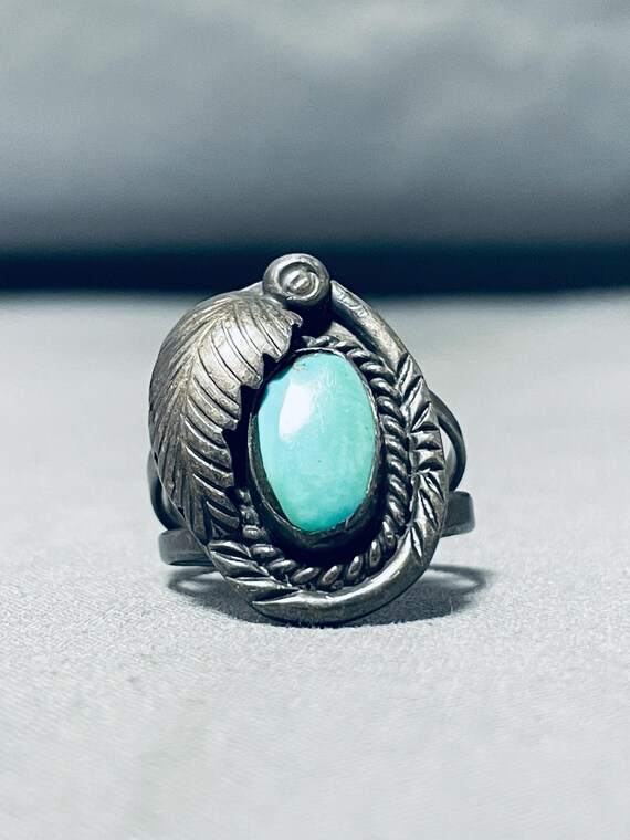 Exquisite Deepset Coral Vintage Zuni Native American Sterling Silver Bracelet Exquisite Deepset Coral Vintage Zuni Native American Sterling Silver Bracelet