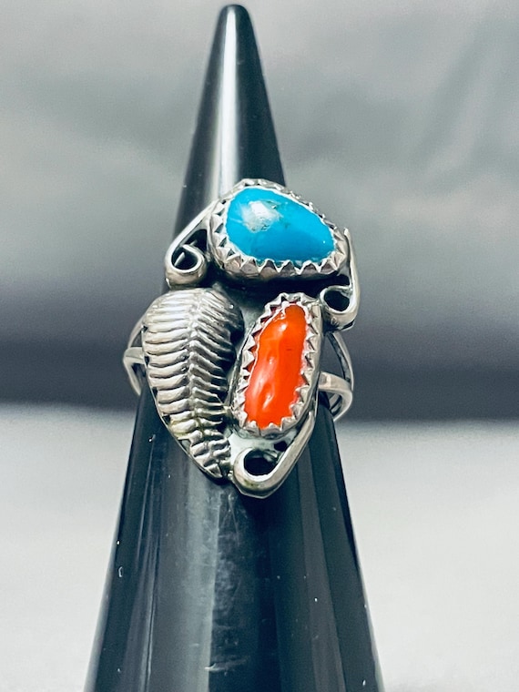 Marvelous Vintage Native American Navajo Kingman Turquoise Sterling Silver Pendant Marvelous Vintage Native American Navajo Kingman Turquoise Sterling Silver Pendant