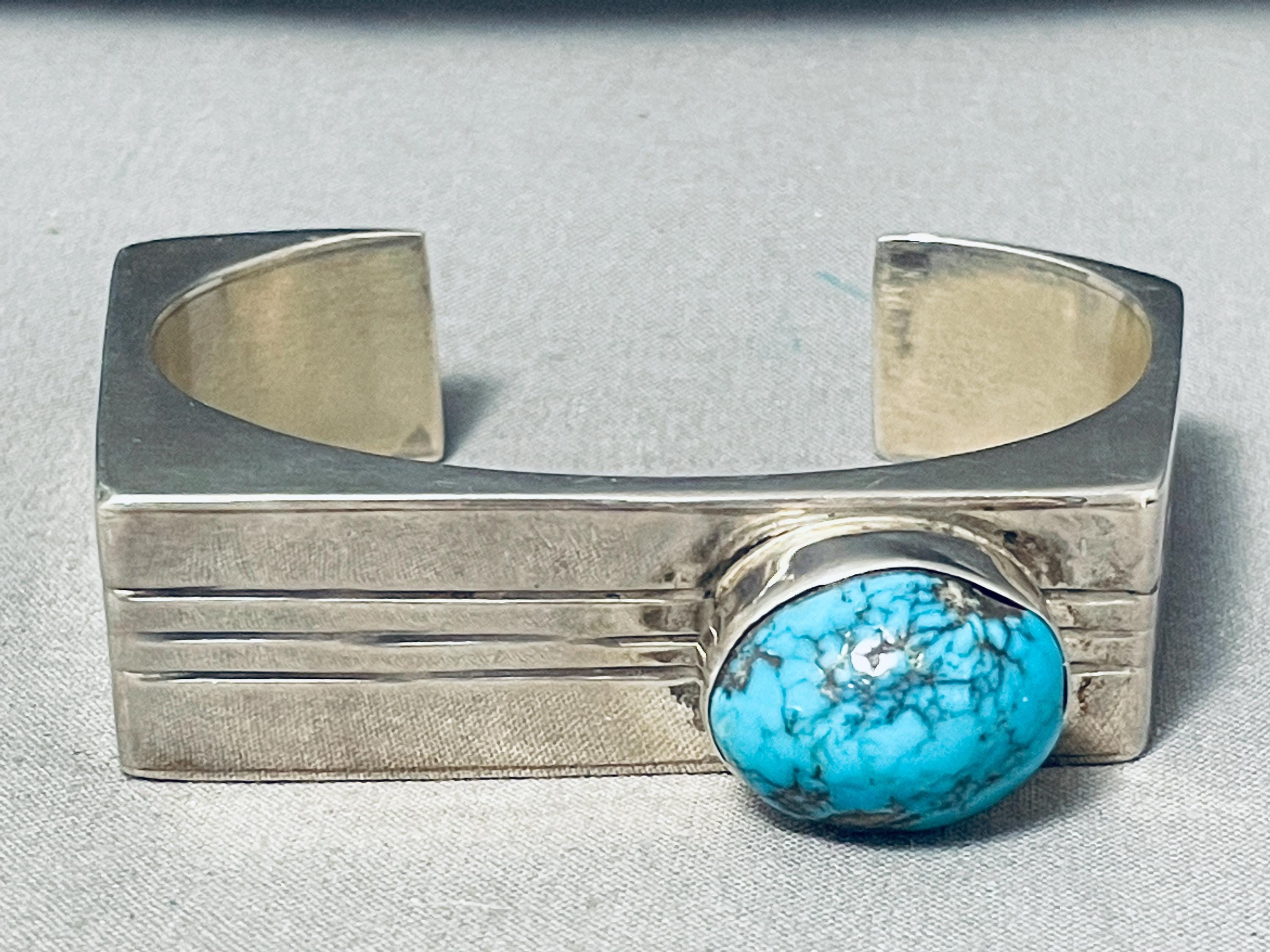 SUPERIOR MODERNISTIC HIGH GRADE #8 TURQUOISE SILVER BRACELET SUPERIOR MODERNISTIC HIGH GRADE #8 TURQUOISE SILVER BRACELET