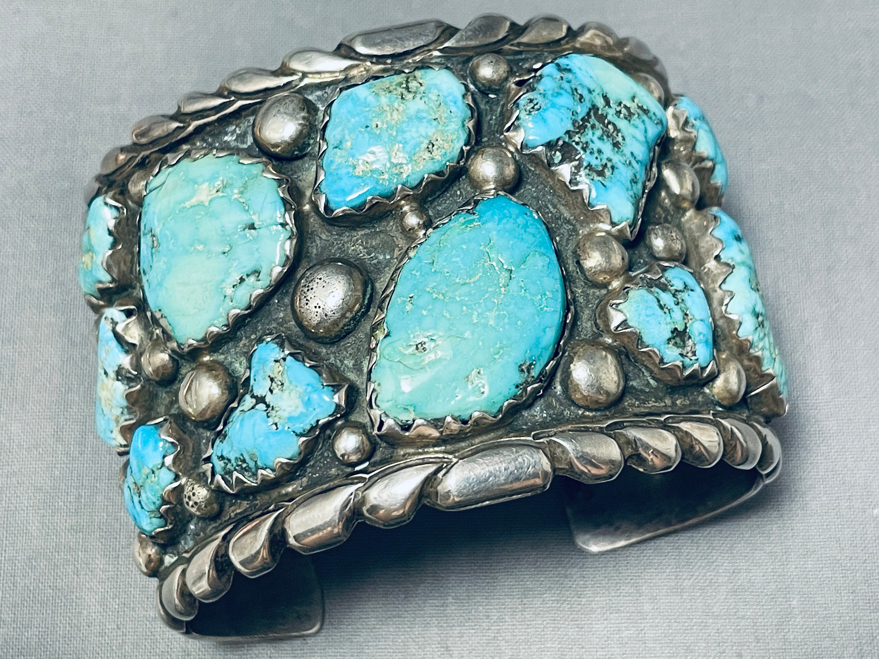 131 Gram Very Rare Vintage Native American Zuni Turquoise Sterling Silver Bracelet 131 Gram Very Rare Vintage Native American Zuni Turquoise Sterling Silver Bracelet