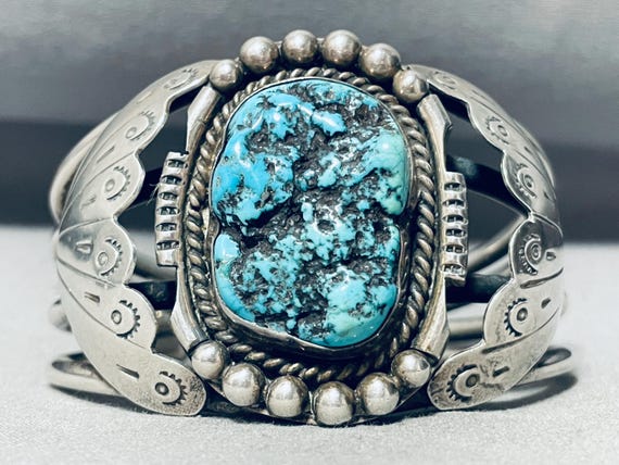 Museum Vintage Native American Navajo Turquoise Sterling Silver Heavy Bracelet Museum Vintage Native American Navajo Turquoise Sterling Silver Heavy Bracelet