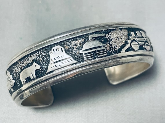 Authentic Vintage Navajo Thomas Singer 'Running Horses' Native American Jewelry Silver Bracelet Authentic Vintage Navajo Thomas Singer 'Running Horses' Native American Jewelry Silver Bracelet