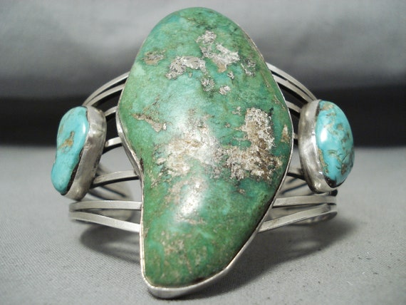 Monstrous Vintage Native American Navajo Royston Turquoise Sterloing Silver Bracelet Monstrous Vintage Native American Navajo Royston Turquoise Sterloing Silver Bracelet
