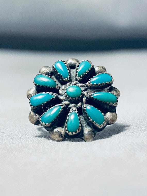 Adorable Vintage Native American Zuni Green Turquoise Sterling Silver Flower Ring Adorable Vintage Native American Zuni Green Turquoise Sterling Silver Flower Ring