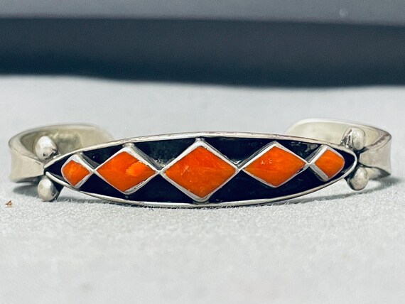 Spectacular Vintage Native American Zuni Coral Sterling Silver Bracelet Signed Jimmie Etsate Spectacular Vintage Native American Zuni Coral Sterling Silver Bracelet Signed Jimmie Etsate
