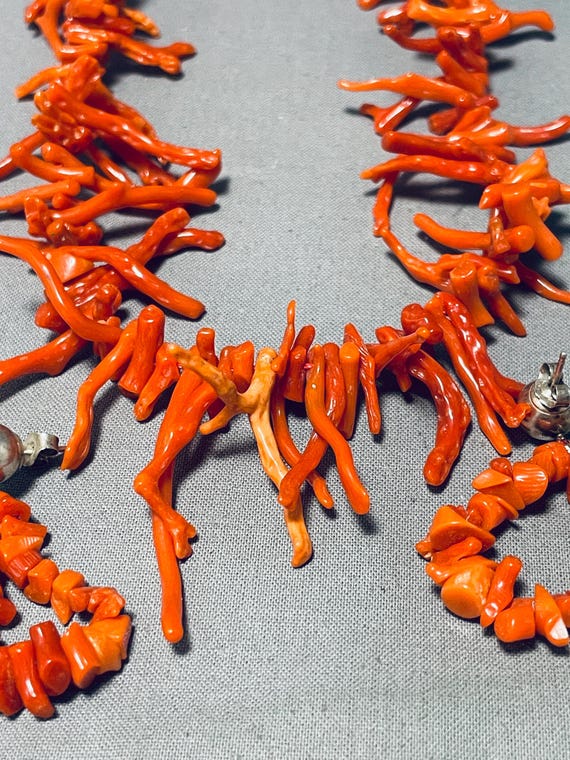 Native American Exceptional Vintage Santo Domingo Coral Sterling Silver Necklace Native American Exceptional Vintage Santo Domingo Coral Sterling Silver Necklace