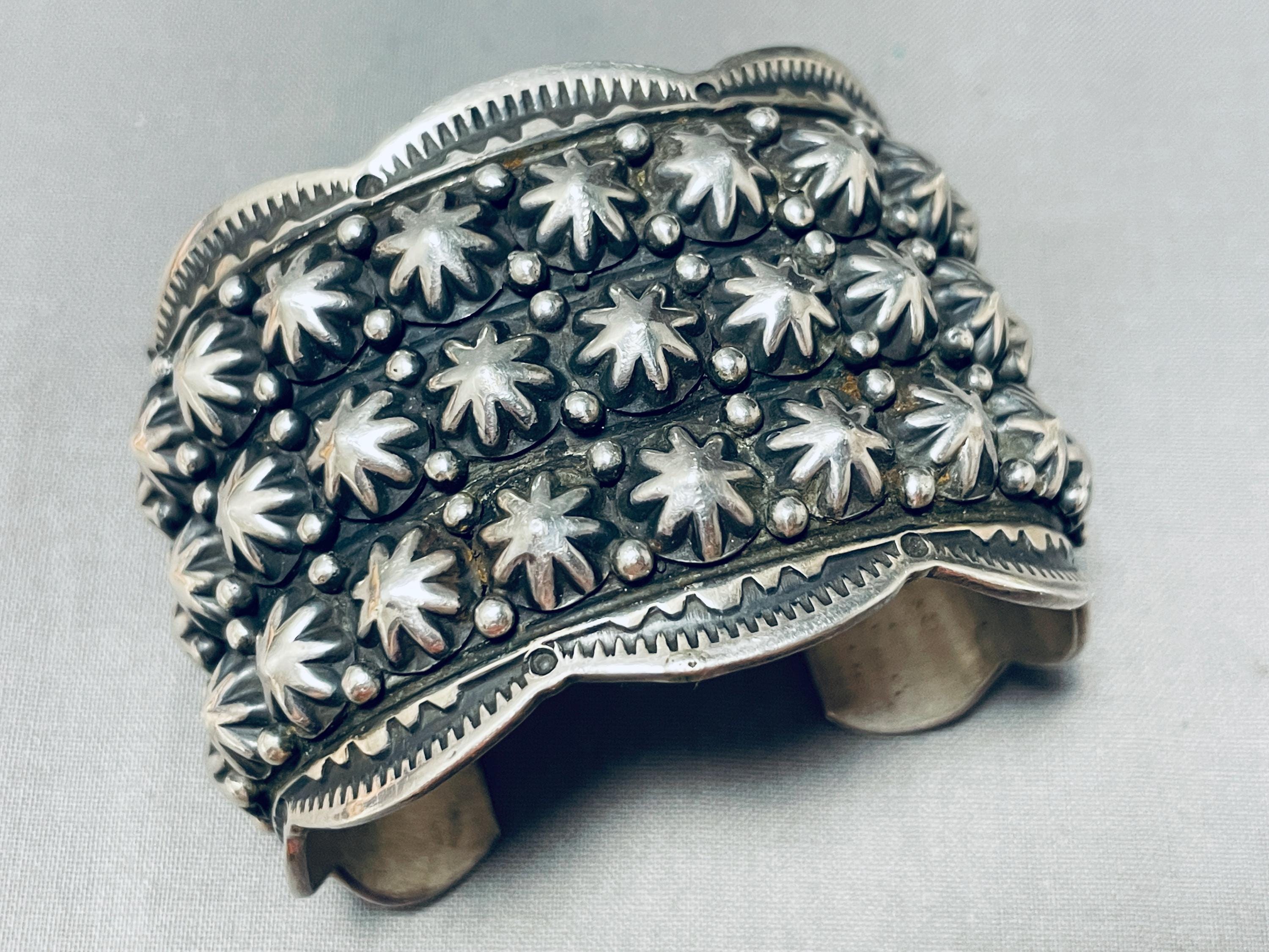 117 Gram Mind Blowing Vintage Native American Navajo Royston Turquoise Sterling Silver Bracelet 117 Gram Mind Blowing Vintage Native American Navajo Royston Turquoise Sterling Silver Bracelet