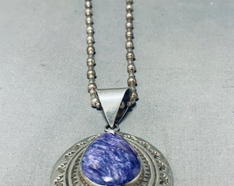 Mooie vintage ondertekende Native American Navajo Charoite Sterling zilveren medaillonketting - Doe een bod!