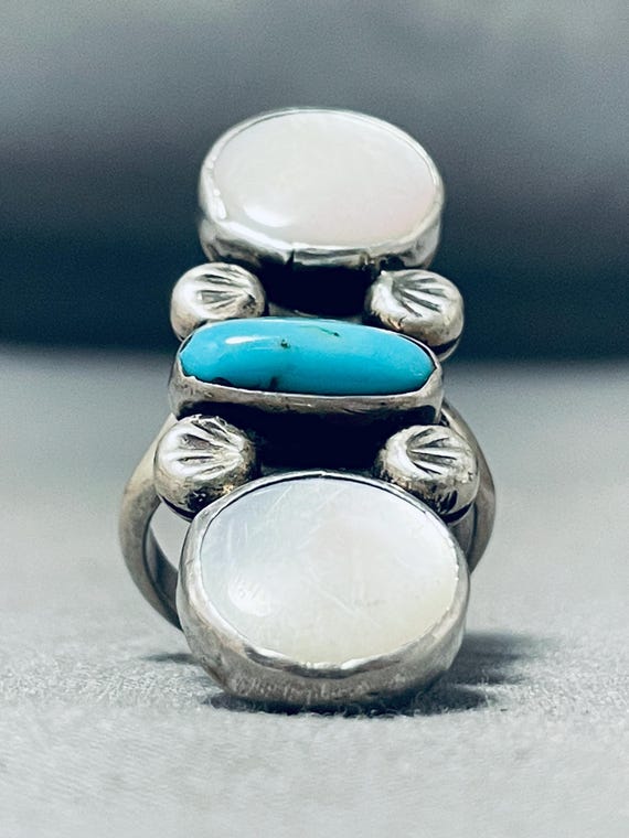 Fascinating Vintage Native American Navajo Blue Gem Turquoise Sterling Silver Ring Fascinating Vintage Native American Navajo Blue Gem Turquoise Sterling Silver Ring
