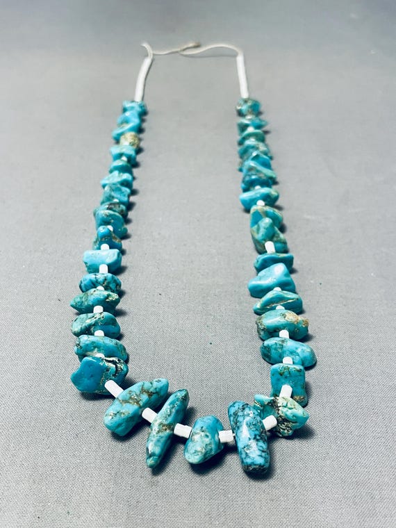 Native American Impressive Vintage Santo Domingo Kingman Turquoise Necklace Native American Impressive Vintage Santo Domingo Kingman Turquoise Necklace