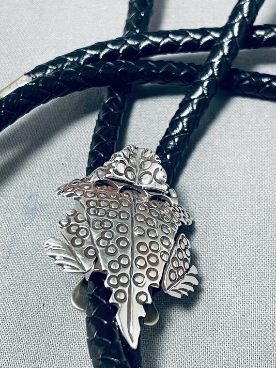 Outstanding Native American Navajo Signed Handcarved Sterling Silver Toad Bolo Outstanding Native American Navajo Signed Handcarved Sterling Silver Toad Bolo