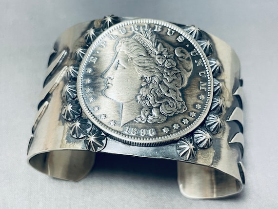 Intriguing Vintage San Felipe Carico Lake Turquoise Sterling Silver Bracelet Intriguing Vintage San Felipe Carico Lake Turquoise Sterling Silver Bracelet