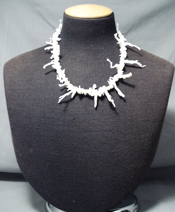Native American Exquisite Vintage Santo Domingo White Coral Sterling Silver Necklace Native American Exquisite Vintage Santo Domingo White Coral Sterling Silver Necklace