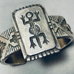Heavy Roddy Wood Vintage Native American Navajo Sterling Silver Lizard Bracelet Heavy Roddy Wood Vintage Native American Navajo Sterling Silver Lizard Bracelet
