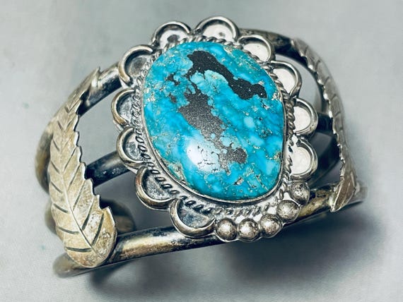 Leaf Flanks Vintage Native American Navajo Old Deposit #8 Turquoise Sterling Silver Bracelet Leaf Flanks Vintage Native American Navajo Old Deposit #8 Turquoise Sterling Silver Bracelet