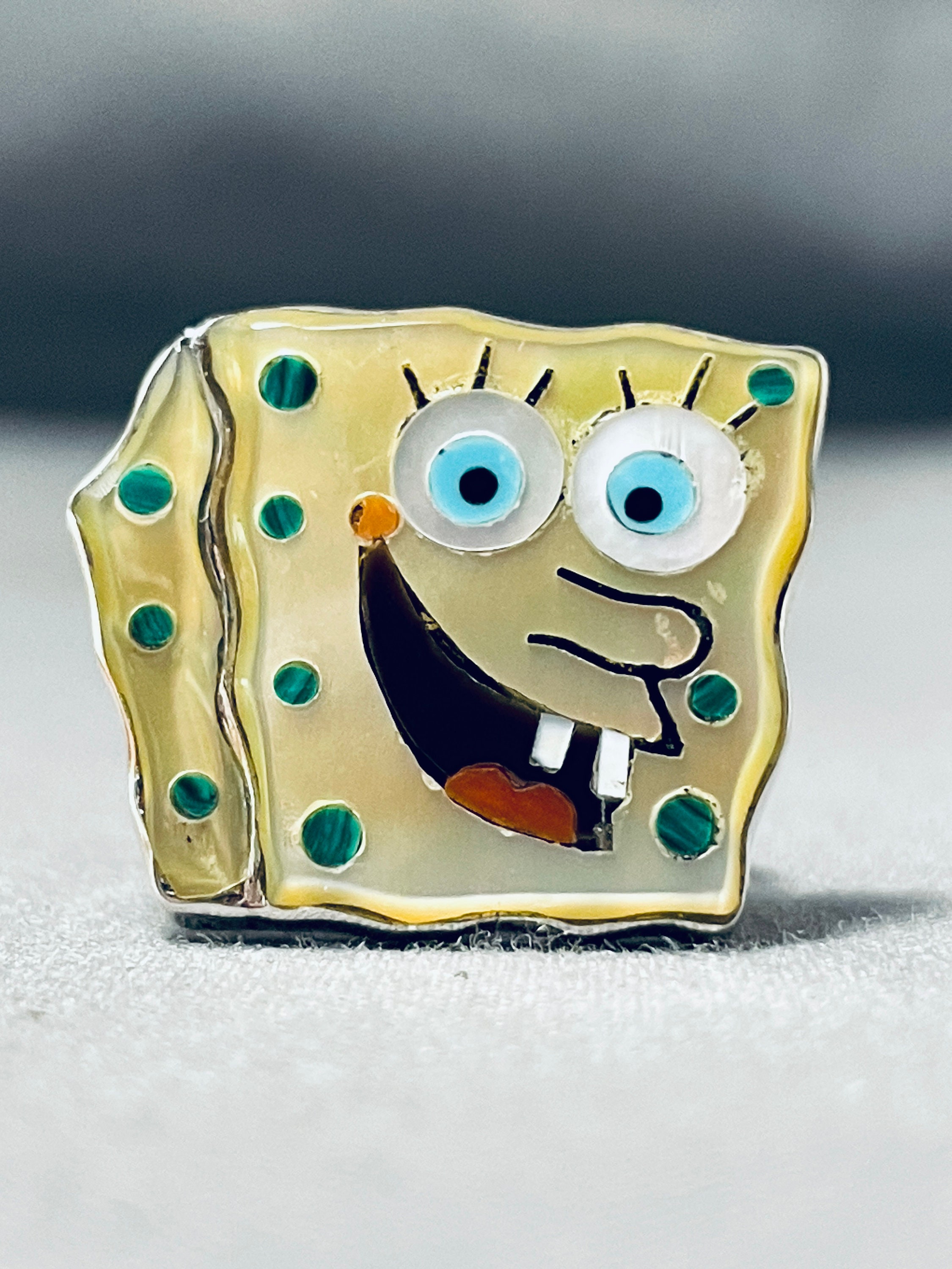 Remarkable Native American Zuni Mother Of Pearl Sterling Silver Ring Signed Spongebob Remarkable Native American Zuni Mother Of Pearl Sterling Silver Ring Signed Spongebob