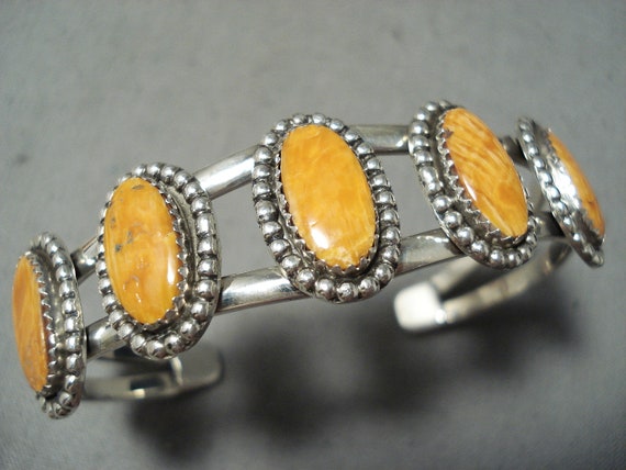 Stunning Vintage Native American Navajo Orange Shell Sterling Silver Bracelet Stunning Vintage Native American Navajo Orange Shell Sterling Silver Bracelet