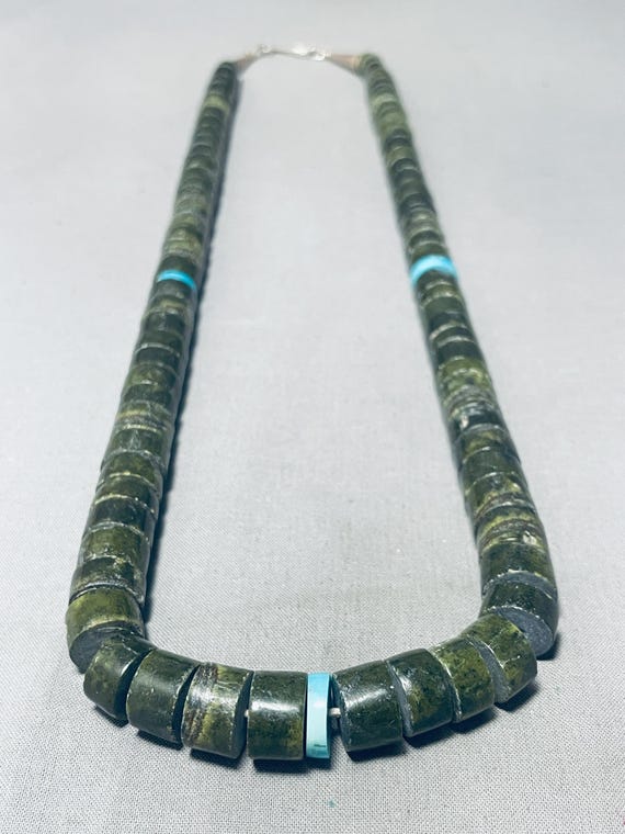 Native American Extremely Rare Authentic Santo Domingo Vintage Serpantine Necklace Native American Extremely Rare Authentic Santo Domingo Vintage Serpantine Necklace