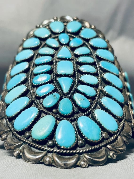 Museum Vintage Native American Navajo Repoussed Sterling Silver Royston Turquoise Bracelet Museum Vintage Native American Navajo Repoussed Sterling Silver Royston Turquoise Bracelet