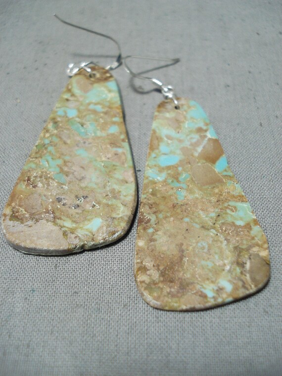 Native American Eyecatching Santo Domingo Royston Turquoise Sterling Silver Earrings Native American Eyecatching Santo Domingo Royston Turquoise Sterling Silver Earrings